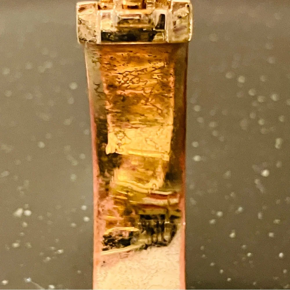 Tory Burch- White Leather Inlay Hinged Bracelet in Gold. EUC - Picture 6 of 8